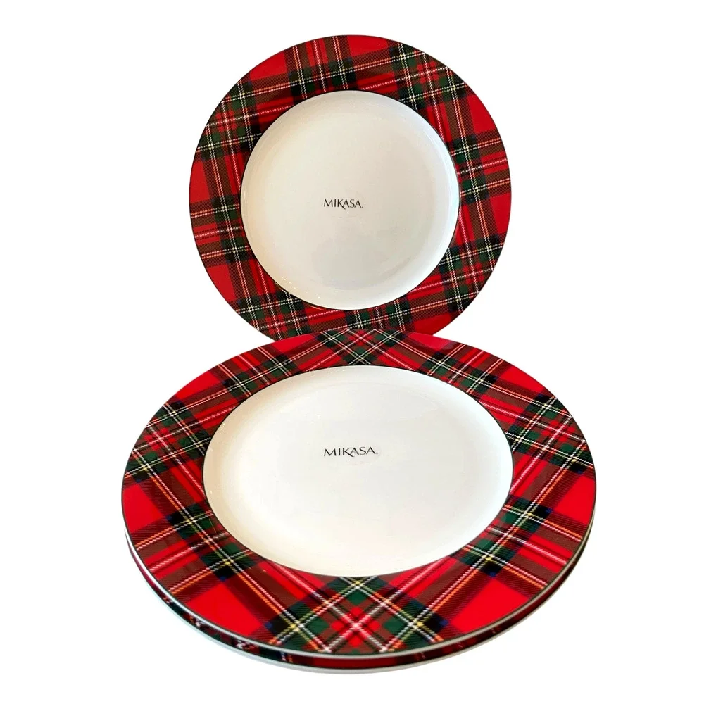 Mikasa TARTAN RED Christmas Dinner Plates 11
